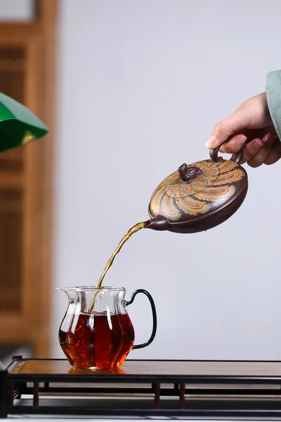 Premium Yixing Zisha Teapot | Handcrafted Purple Clay Artistry 4
