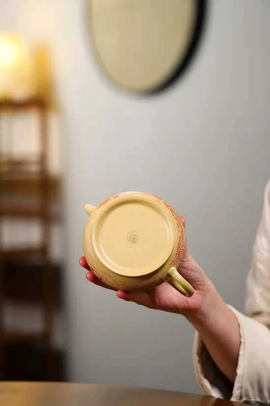 Yixing Zisha Teapot: Handcrafted Artistry & Ancient Craftsmanship | Collector's Choice 9