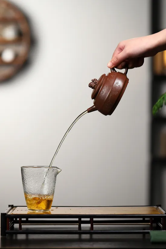 Premium Yixing Zisha Teapot | Gu Jingzhou Inspired | Handcrafted Artistry 3
