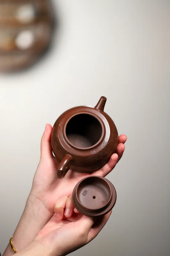 Premium Yixing Zisha Teapot | Gu Jingzhou Inspired | Handcrafted Artistry 6