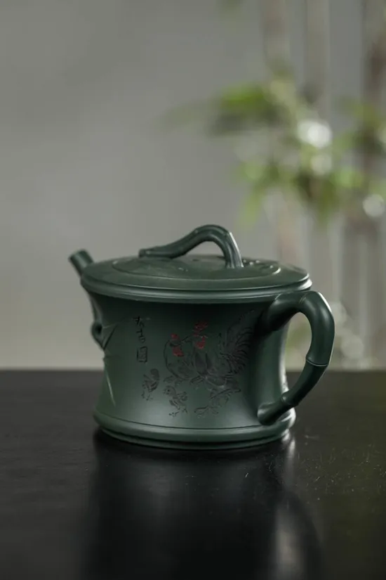 Yixing Clay Teapot | Handcrafted Zisha Hu | Rare Collectible Buy Now 3