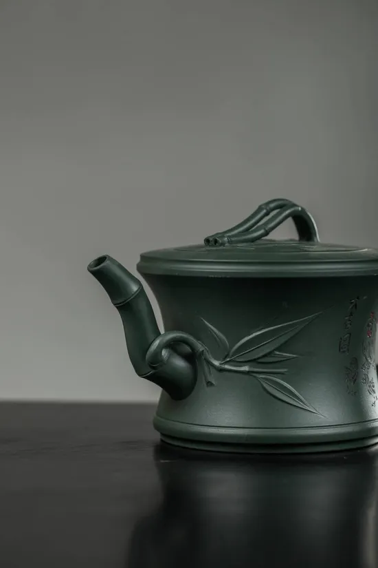 Yixing Clay Teapot | Handcrafted Zisha Hu | Rare Collectible Buy Now 4