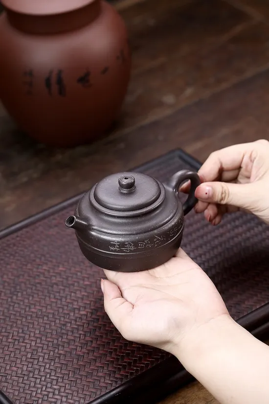 Premium Yixing Clay Teapot | Handcrafted Zisha Artisan Teapots 2