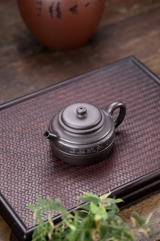 Premium Yixing Clay Teapot | Handcrafted Zisha Artisan Teapots 5