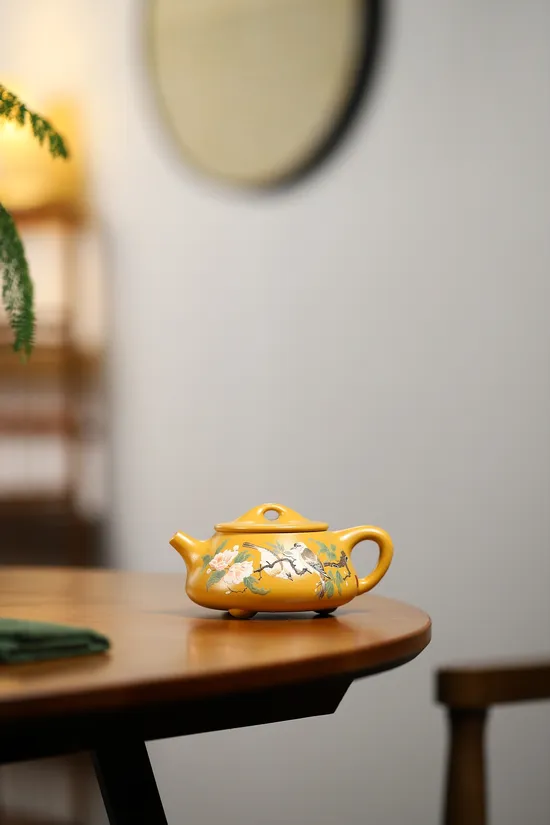 Premium Yixing Clay Teapot | Handcrafted Zisha Artistry | 240cc 2