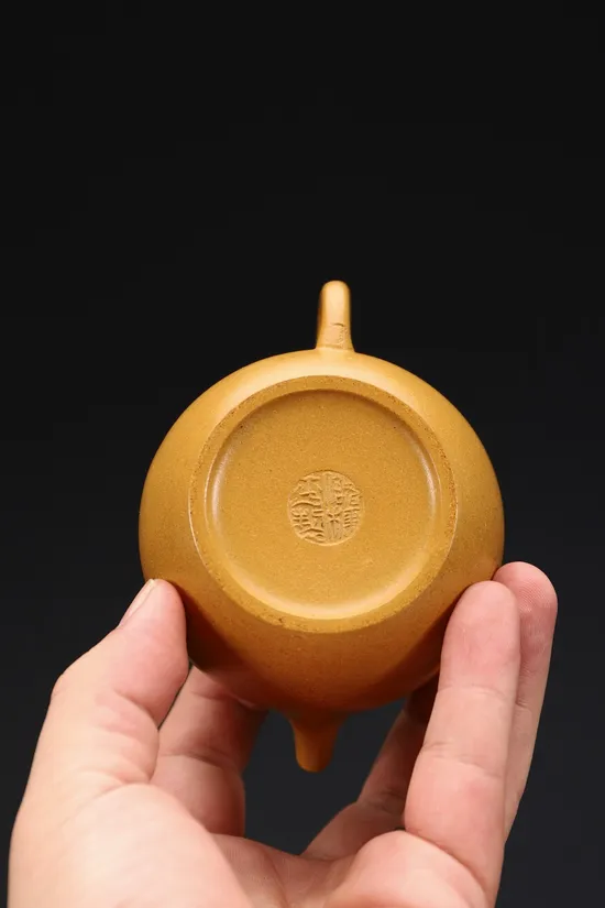 Yixing Clay Teapot Autumn Water – Golden Duan Clay, Artisan Crafted 4