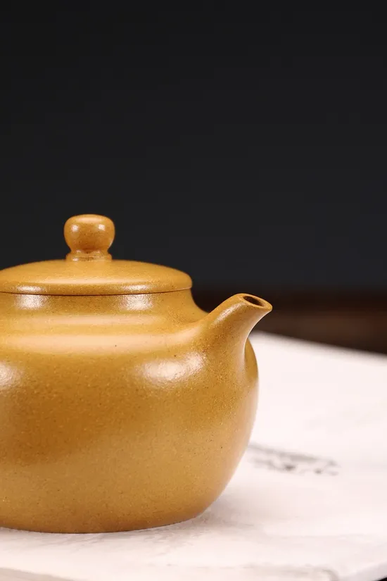 Yixing Clay Teapot Autumn Water – Golden Duan Clay, Artisan Crafted 6