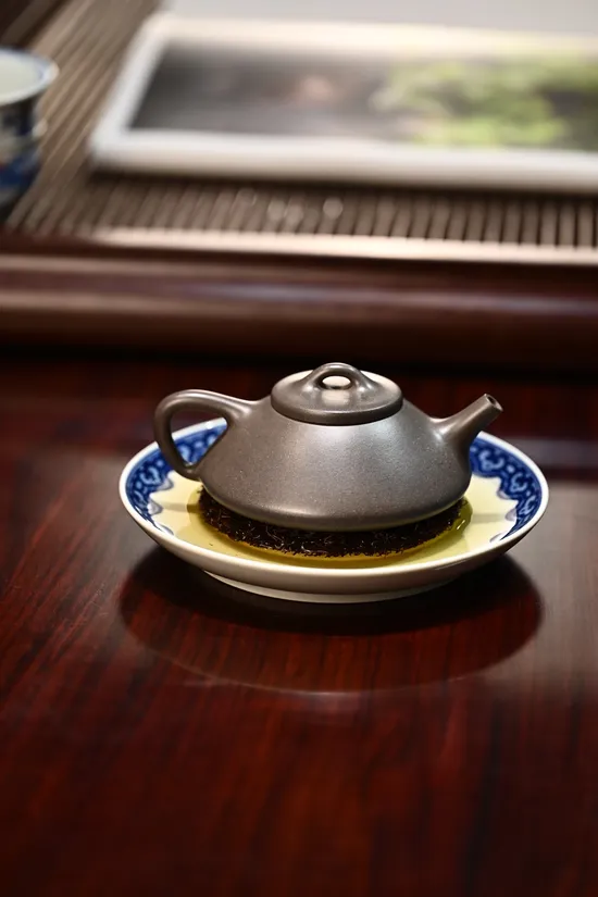 Yixing Zisha Teapot | Handcrafted Qingduan Clay Stoneware Artisan 1