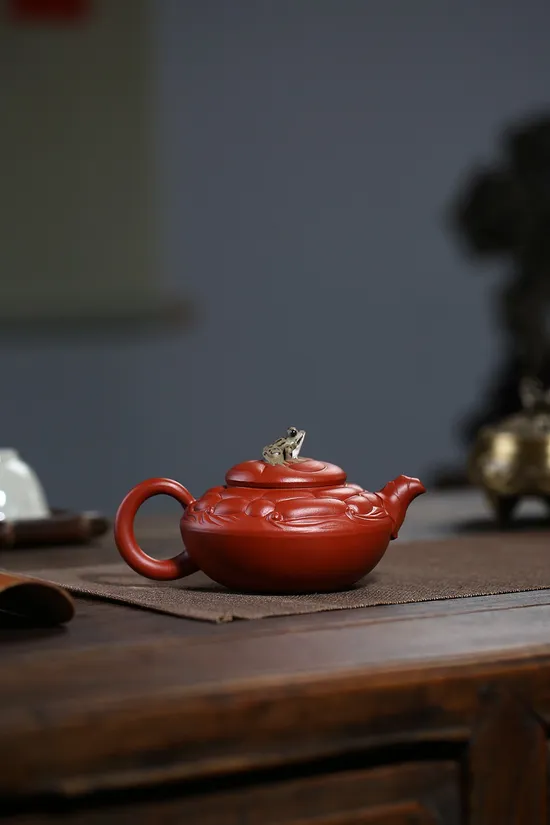 Premium Yixing Zisha Clay Teapot – Handcrafted Artisan Teapot 2