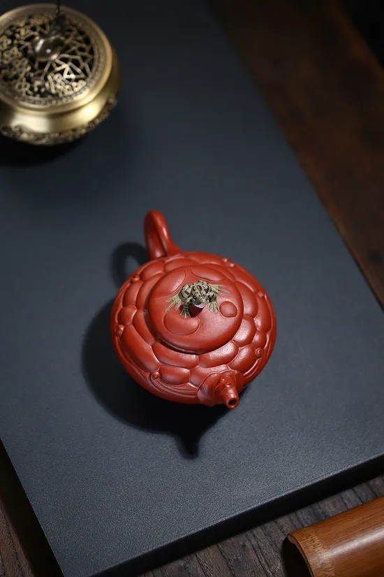 Premium Yixing Zisha Clay Teapot – Handcrafted Artisan Teapot 6