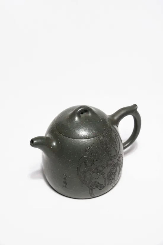 Authentic Yixing Zisha Teapot | Premium Purple Clay Teapot Craftsmanship 5