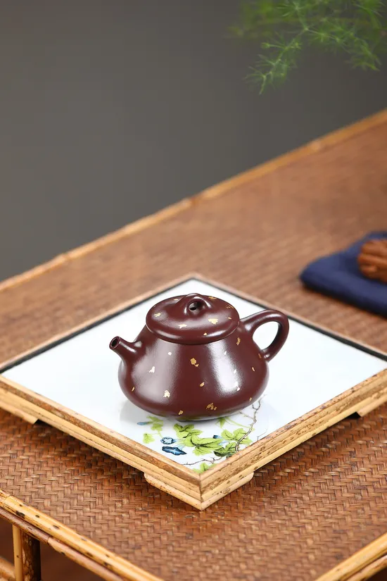 Premium Yixing Zisha Clay Teapot | Artisan Crafted, Authentic Design 2