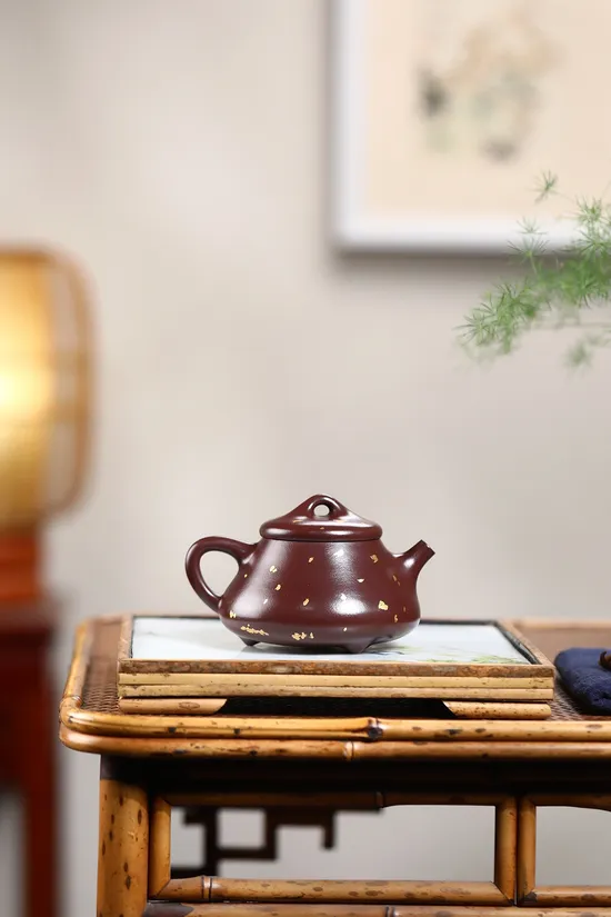 Premium Yixing Zisha Clay Teapot | Artisan Crafted, Authentic Design 3