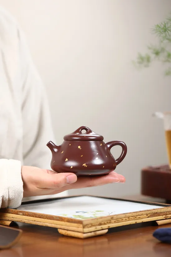 Premium Yixing Zisha Clay Teapot | Artisan Crafted, Authentic Design 7
