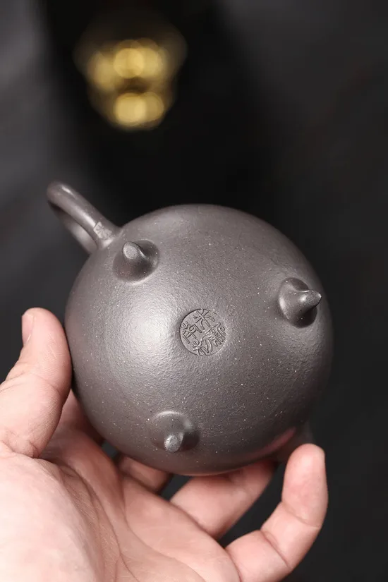 Handcrafted Yixing Zisha Teapot - Master Zhu Xinnan, Celestial Azure Clay 3