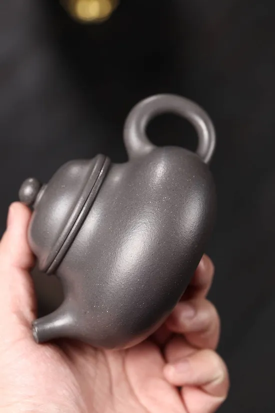 Handcrafted Yixing Zisha Teapot - Master Zhu Xinnan, Celestial Azure Clay 4