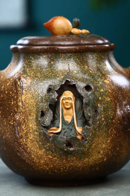 Yixing Zisha Teapot | Handcrafted Collectible by Fan Xijun 3