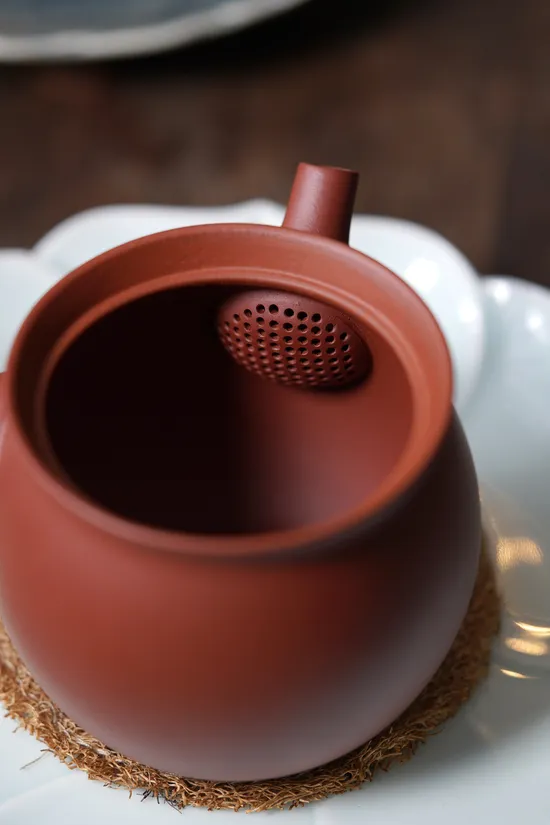 Yixing Clay Teapot | Tang Dynasty Style Handcrafted Teapot 5