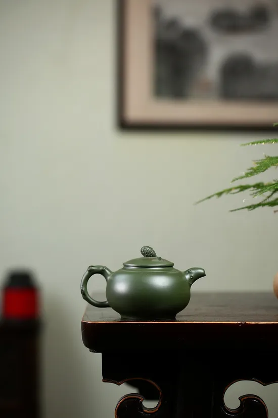 Jiang Yaping's Pinecone Zisha Teapot – Handcrafted Artisan Yixing Clay Pot 3
