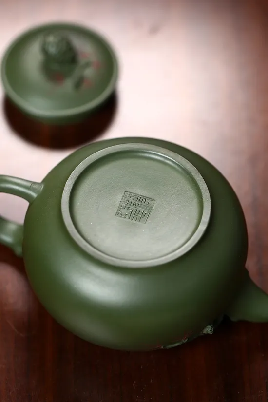 Jiang Yaping's Pinecone Zisha Teapot – Handcrafted Artisan Yixing Clay Pot 8