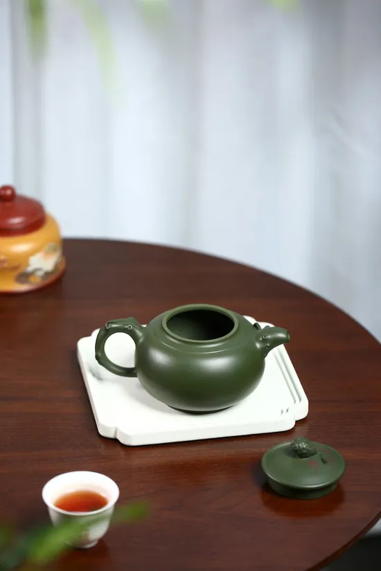 Jiang Yaping's Pinecone Zisha Teapot – Handcrafted Artisan Yixing Clay Pot 9