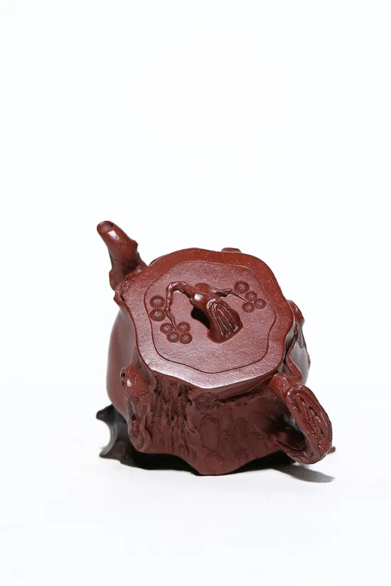 Premium Yixing Zisha Teapot | Handcrafted Collectible Clay Teapot 4