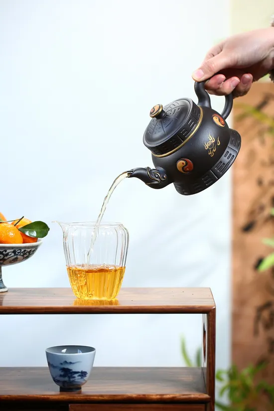 Yixing Clay Teapot | Artisan Crafted Tai Chi Dragon Teapot 7