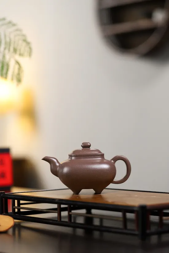 Handcrafted Zisha Teapot - Artisan Yixing Clay Teapot for Tea Lovers 3