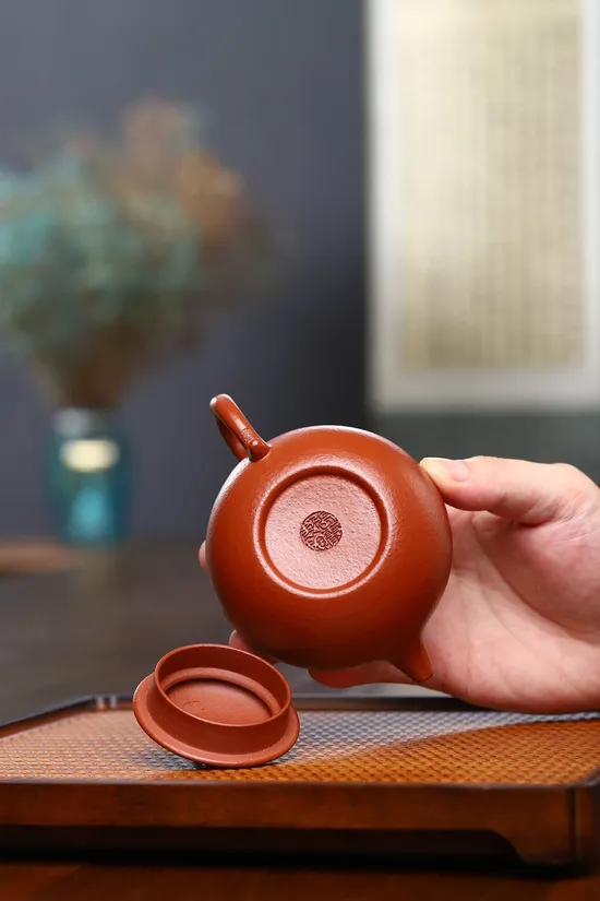Premium Zisha Clay Teapot: Handcrafted Artisan Teapots for Tea Lovers 4