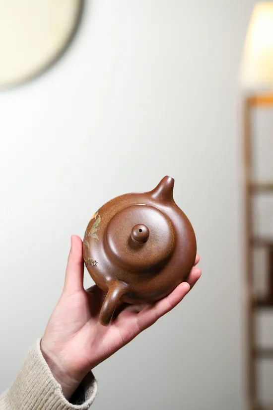 Yixing Zisha Teapot | Master Yang Junbao Golden Duan Clay Art 9