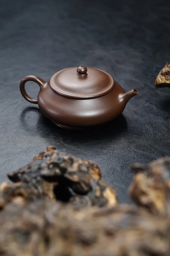 Yixing Zisha Teapot | Handcrafted Purple Clay Teapot 3