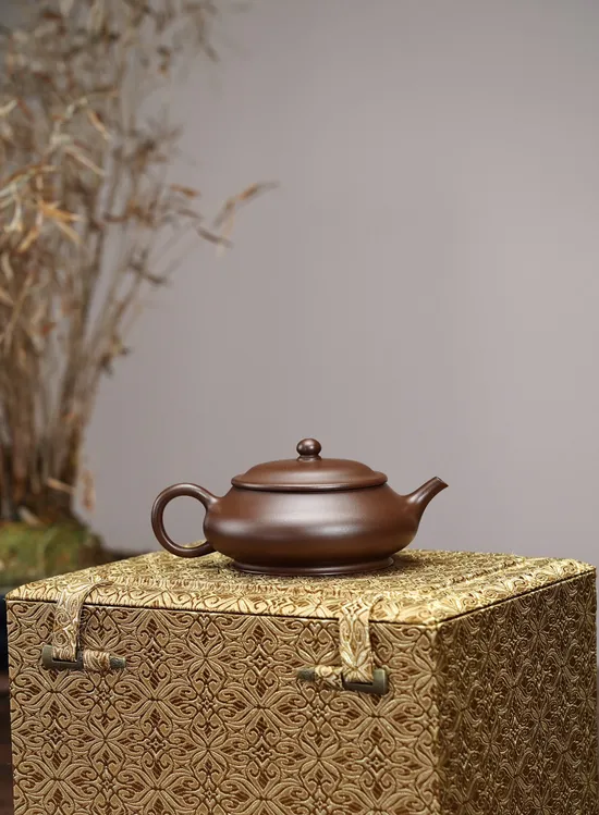 Yixing Zisha Teapot | Handcrafted Purple Clay Teapot 4