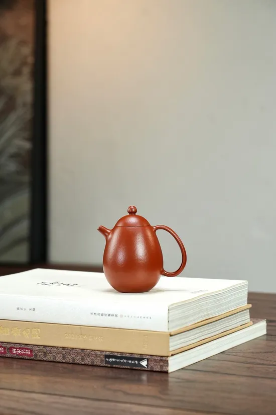 Premium Yixing Clay Teapot | Handcrafted Dragon Egg Design 1