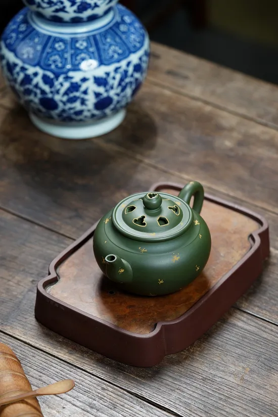 Premium Handcrafted Yixing Clay Teapot | Artisan Zisha Teapot Collection 4