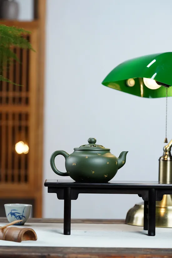 Premium Handcrafted Yixing Clay Teapot | Artisan Zisha Teapot Collection 6