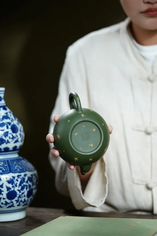 Premium Handcrafted Yixing Clay Teapot | Artisan Zisha Teapot Collection 9