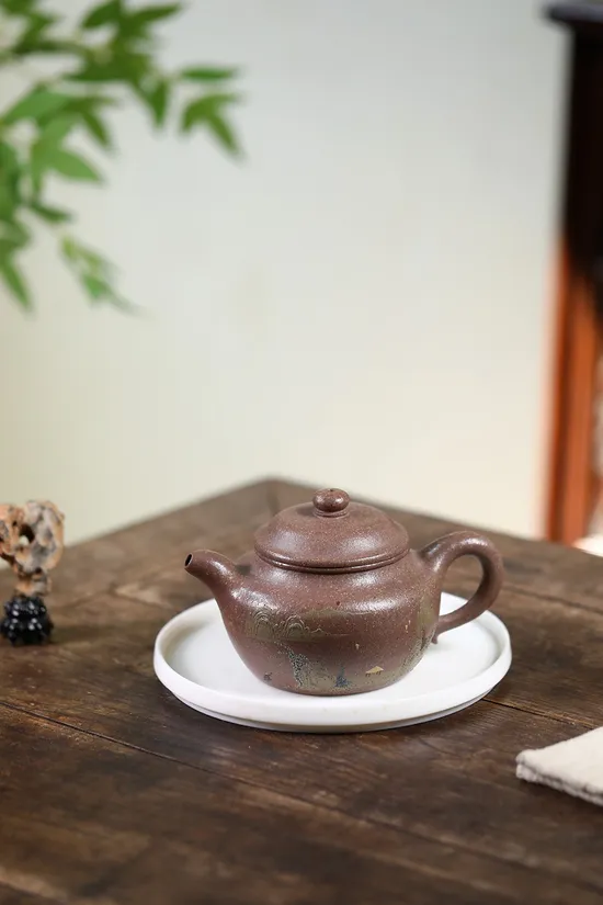 Yixing Teapot Masterpiece - Artisan Crafted Collectible 8