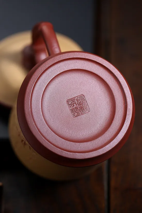 Exclusive Yixing Zisha Teapot - National Artisan Collectible Masterpiece 2