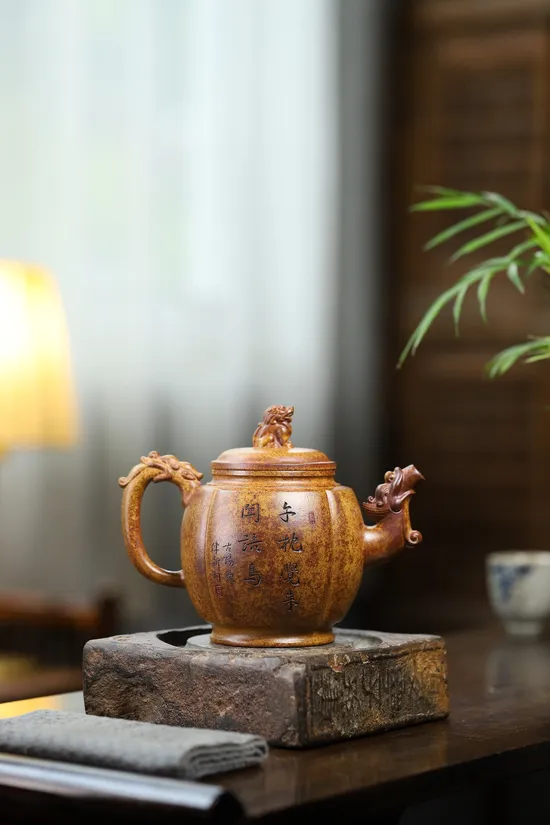 Yixing Zisha Clay Teapot | Handcrafted Wood-Fired Ceramics | Xu Shijuan 6