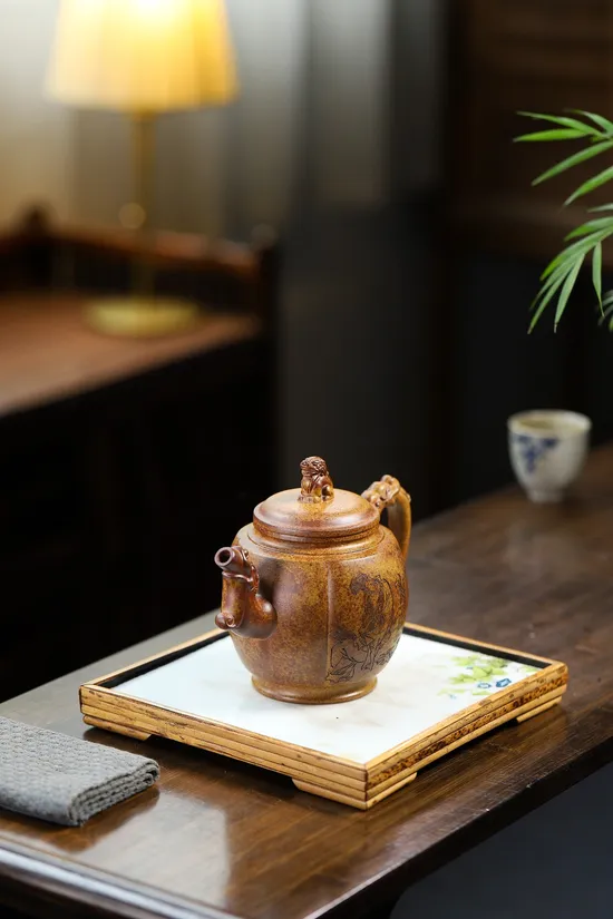 Yixing Zisha Clay Teapot | Handcrafted Wood-Fired Ceramics | Xu Shijuan 8