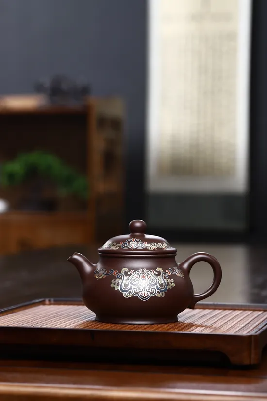 Premium Yixing Clay Teapot | Handcrafted Artisan Teapots for Tea Lovers 2