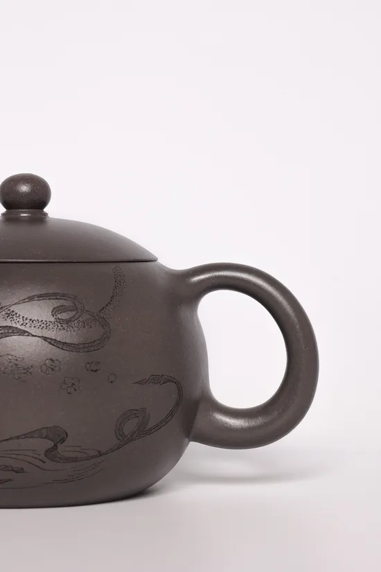 Rare Celestial Yixing Zisha Teapot by Master Chen Yue'e – 1120cc 9