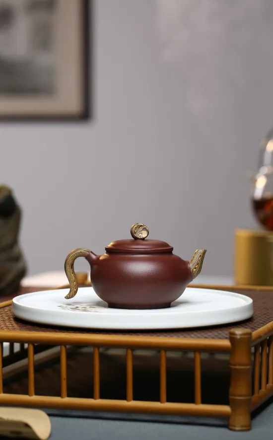 Yixing Zisha Teapot | Handcrafted Clay Teapots | Artisan Ceramics 4