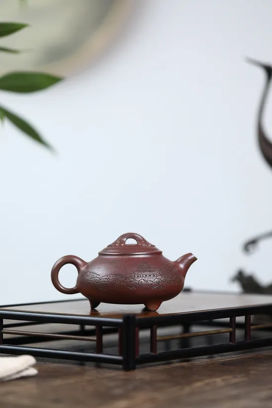 Premium Yixing Zisha Teapot - Handcrafted Clay Artistry | Free Shipping 3