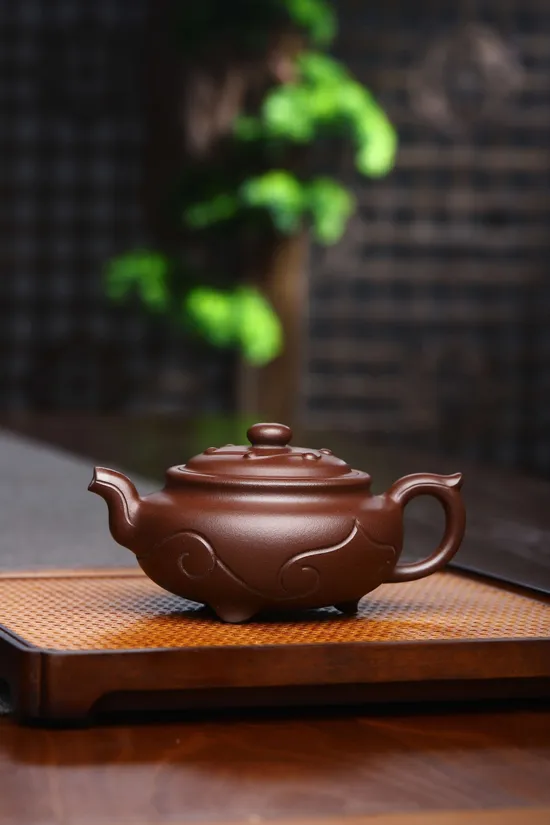 Premium Yixing Zisha Teapot – Rare Stone Red Clay Handcrafted 1