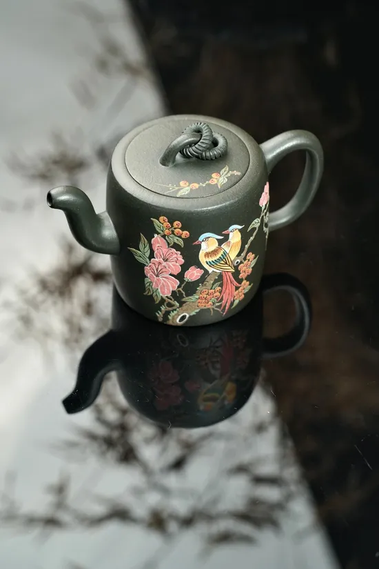 Yixing Clay Teapot | 260cc Handmade Zisha Pot with 9-Hole Filter 6