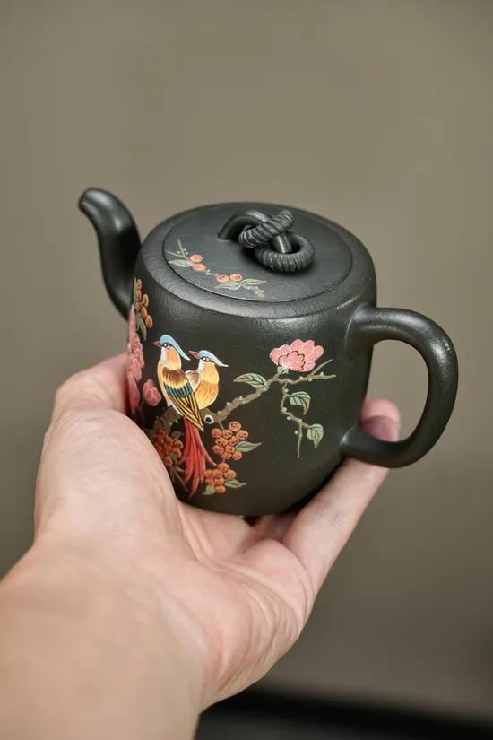 Yixing Clay Teapot | 260cc Handmade Zisha Pot with 9-Hole Filter 8