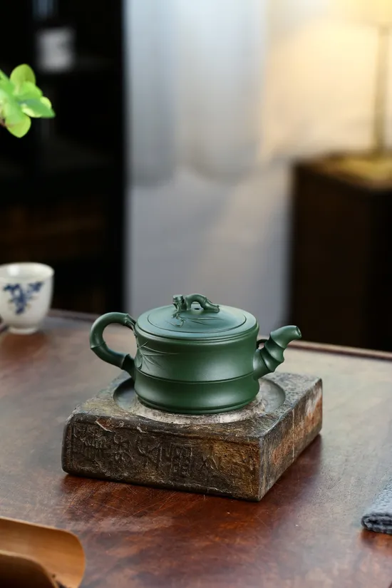 Artisan Yixing Bamboo Teapot | Handcrafted Clay Teapot 270cc 4