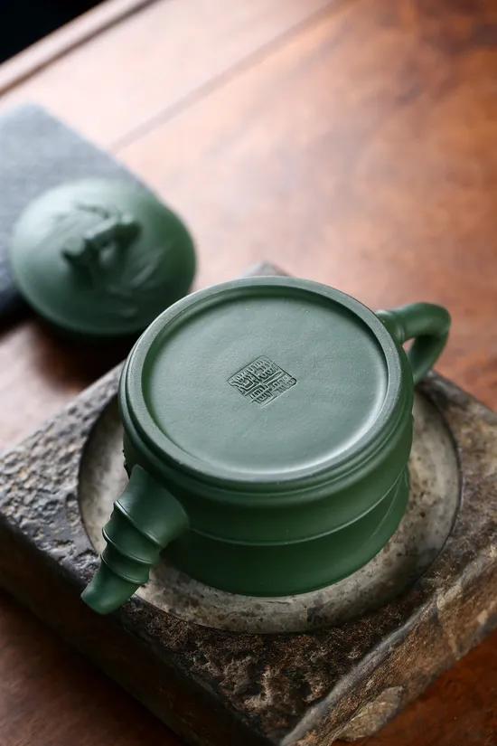 Artisan Yixing Bamboo Teapot | Handcrafted Clay Teapot 270cc 5