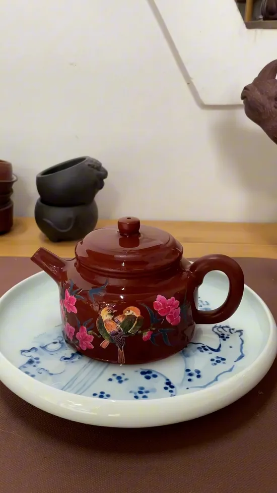 Yixing Zisha Teapot | Handcrafted Color-Changing Clay Art 1